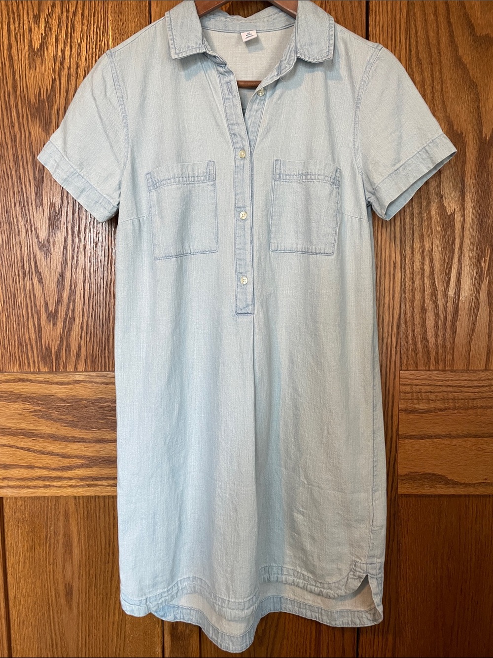 Old Navy Light Blue Chambray Shirt Dress with Chest Pockets